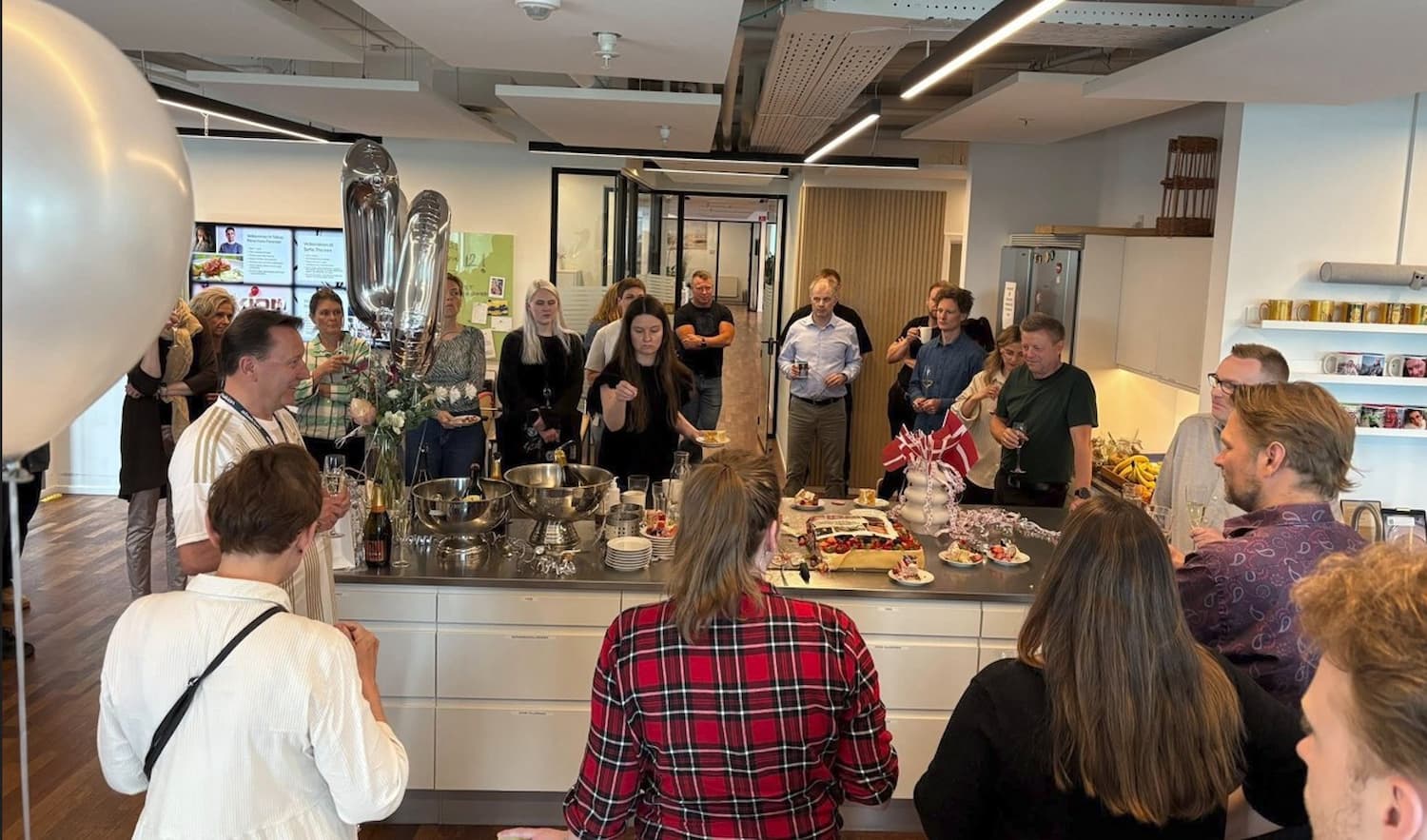 Vi er så heldige at have vores medarbejdere længe – vi har derfor kunnet fejre flere 10-års jubilæer i år.