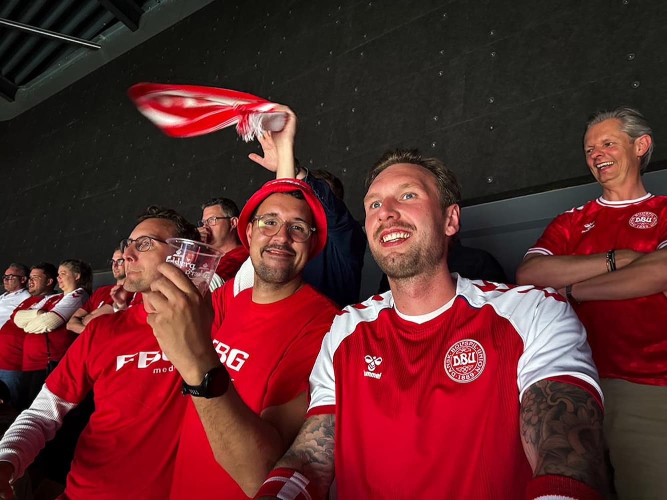 Vi værner om det sociale fællesskab med gode oplevelser og events, da det er lige så vigtigt for vores succes.