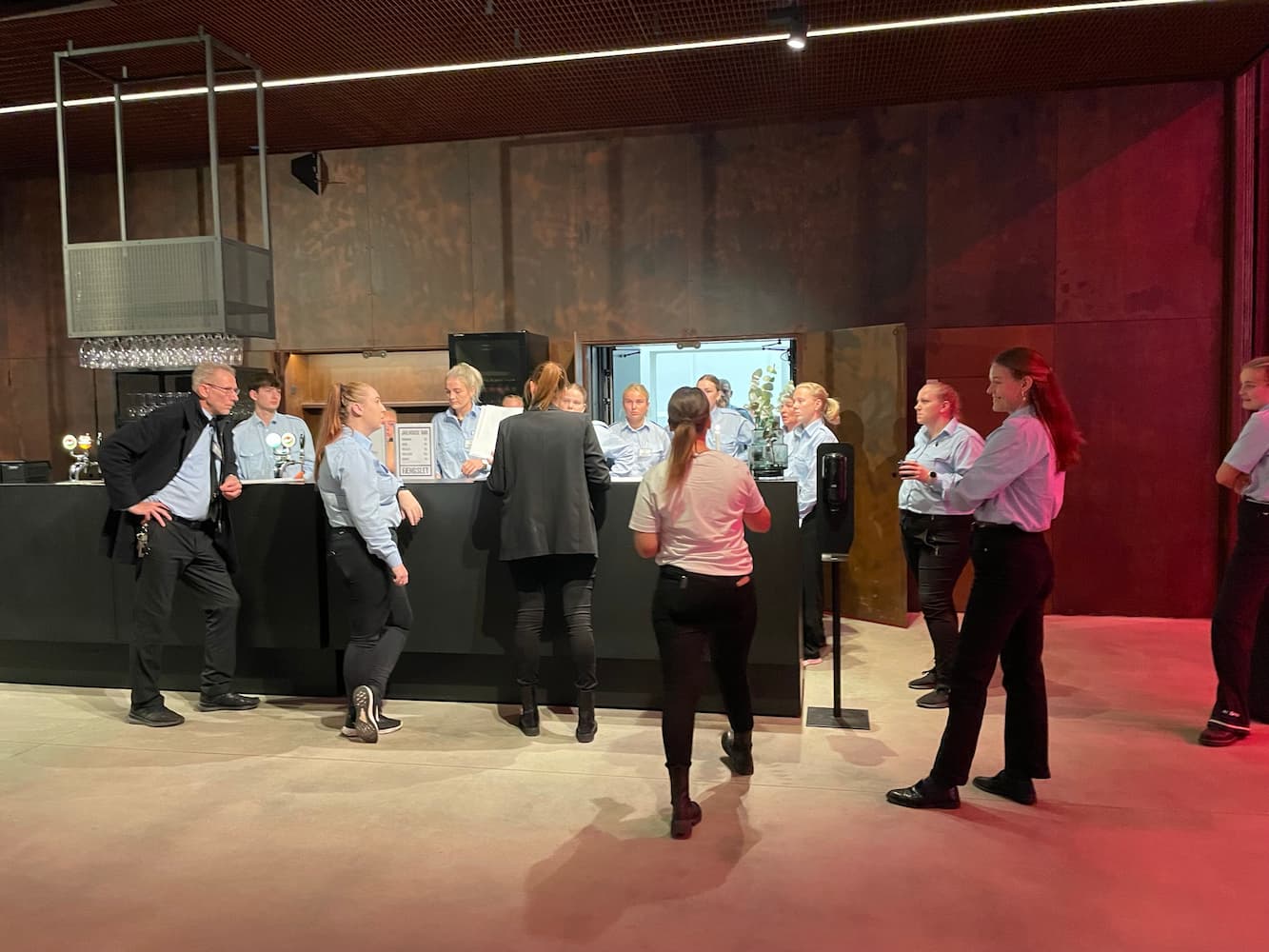 Vores dygtige serveringspersonale til et arrangement