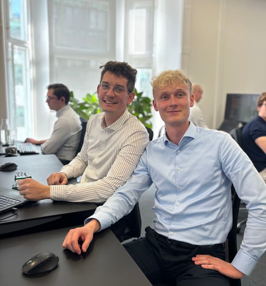 Vi holder løbende Immeo Hackathon, hvor vores kolleger dykker ned i forskellige idéer og udfordrer teknologier.