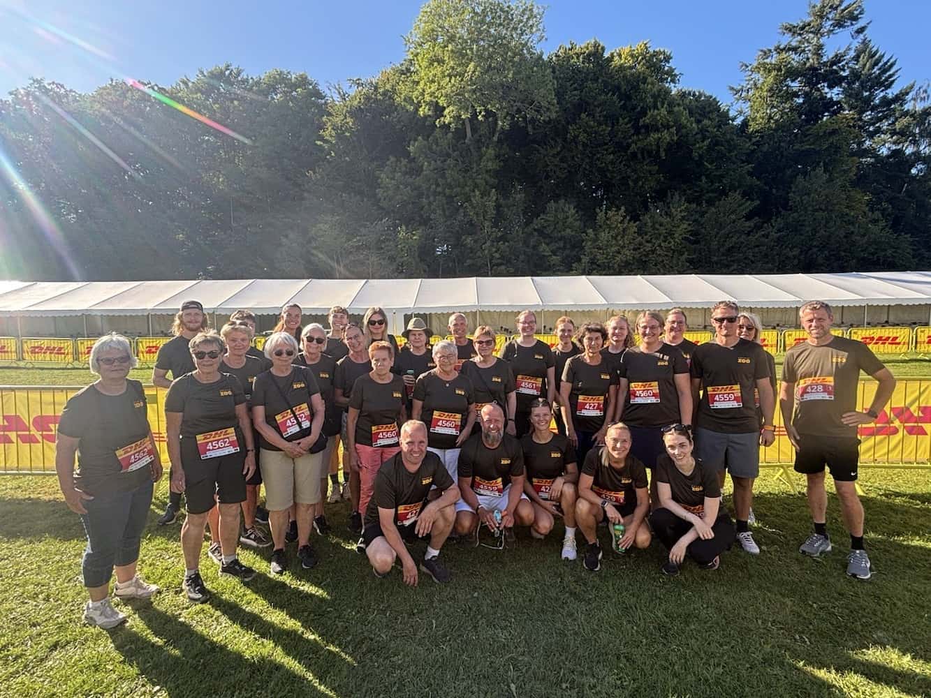  Vi deltager gerne i DHL Stafetten, hvor ruten de senere år er gået igennem ZOO.