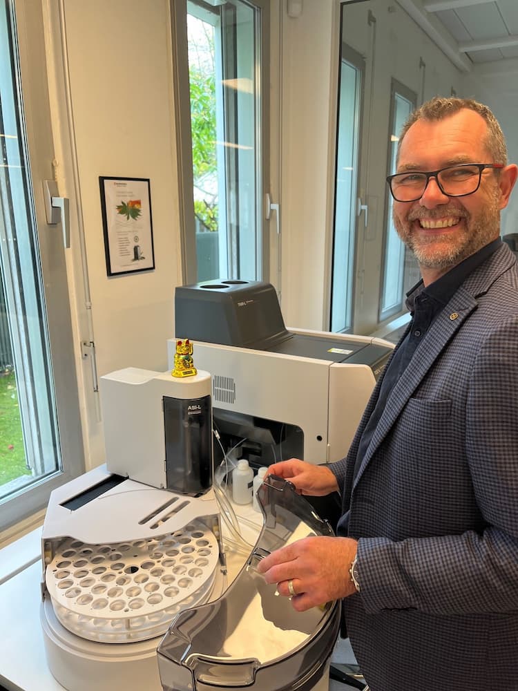 Brian gør klar til kundedemo