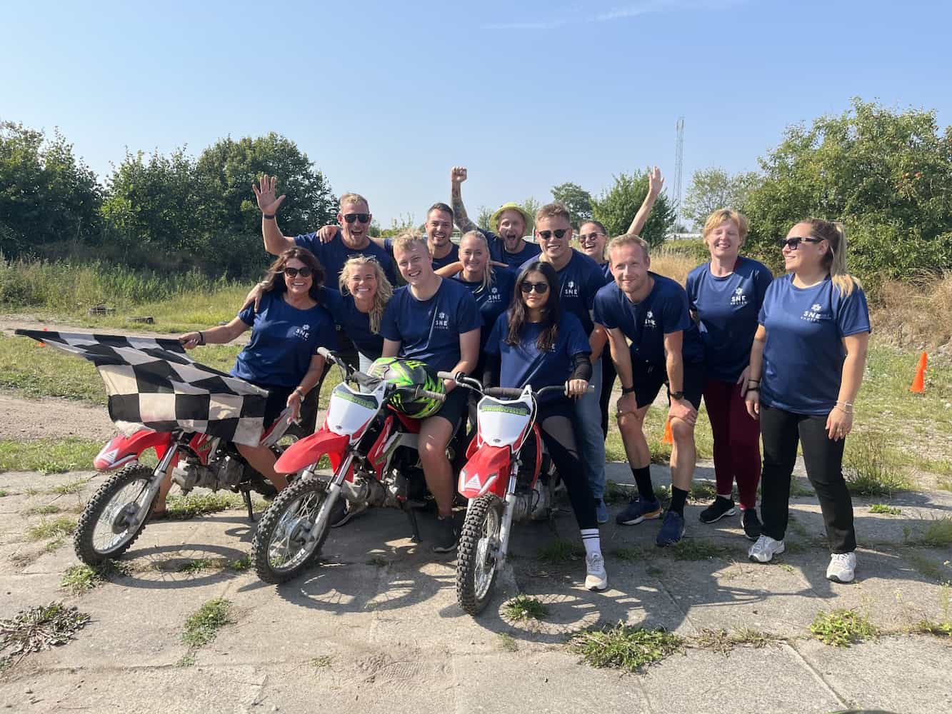  Sæsonopstart = Teamdag! 🎉 I Snevagten har vi en fast tradition for at skyde sæsonen i gang med et brag! 🚀